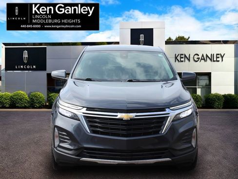 Used 2023 Chevrolet Equinox LT image 2