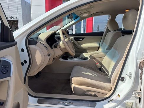 Used 2013 Nissan Altima 2.5 SV FWD image 13