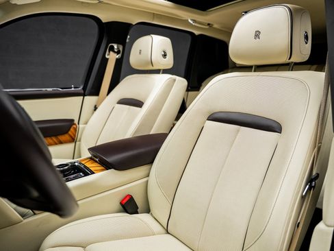 Used 2019 Rolls-Royce Cullinan image 61