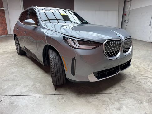 Used 2025 BMW X3 xDrive30i w/ Premium Package AWD/4WD image 6