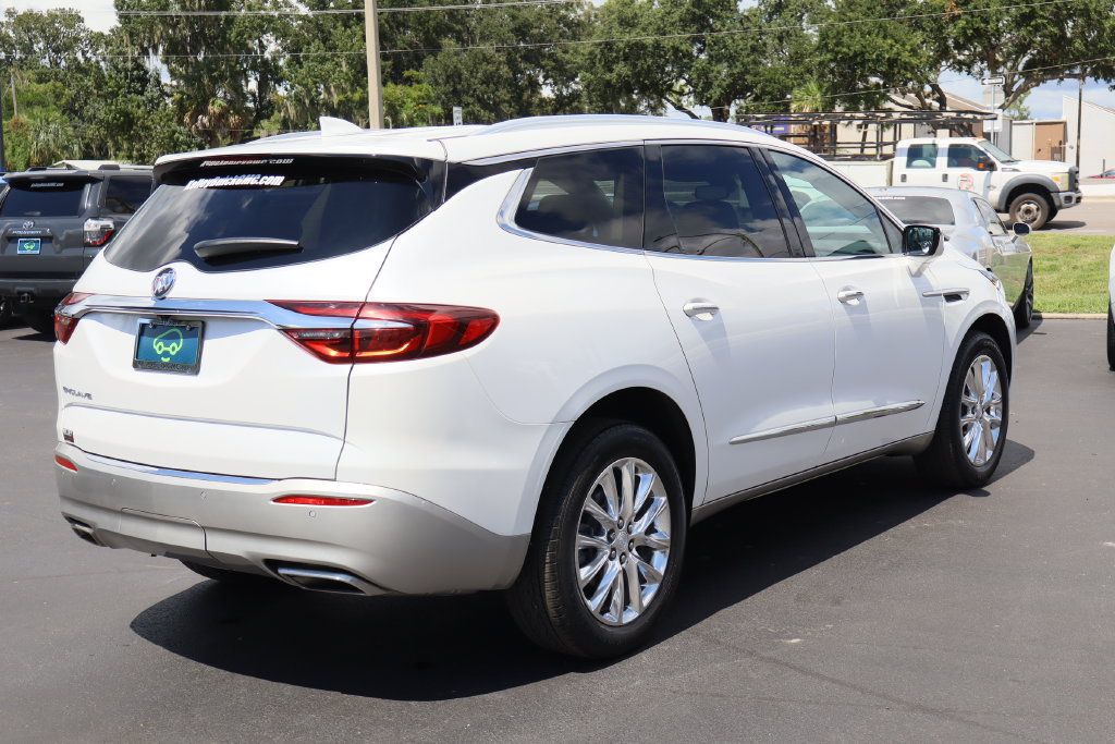 Certified 2021 Buick Enclave Premium w/ Sun and Sites Package FWD image 9