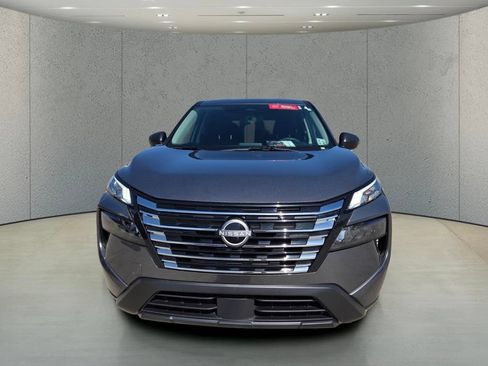 Used 2026 Nissan Rogue S FWD image 8