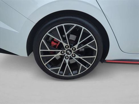 Used 2022 Hyundai Elantra N FWD image 29