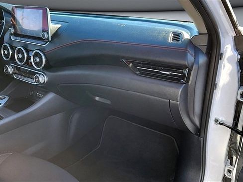 Certified 2025 Nissan Sentra SR image 25