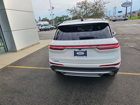 Used 2022 Lincoln Corsair AWD w/ Premium Package image 7