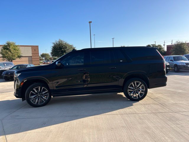 Used 2023 Cadillac Escalade ESV Sport Platinum w/ LPO, Floor Liner Package AWD/4WD image 7