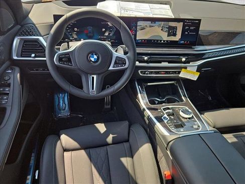 New 2026 BMW X7 M60i w/ Climate Comfort Package AWD/4WD image 14