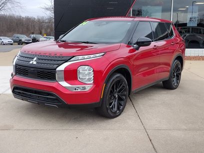 Used 2024 Mitsubishi Outlander SE Black Edition
