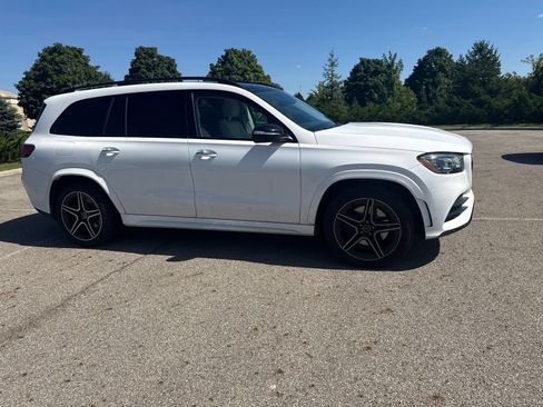 Used 2022 Mercedes-Benz GLS 450 4MATIC image 4