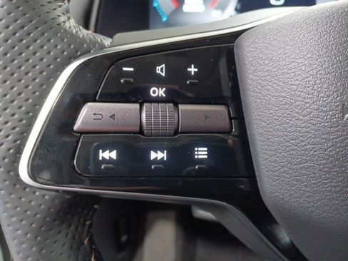 Used 2023 Nissan Ariya AWD image 23