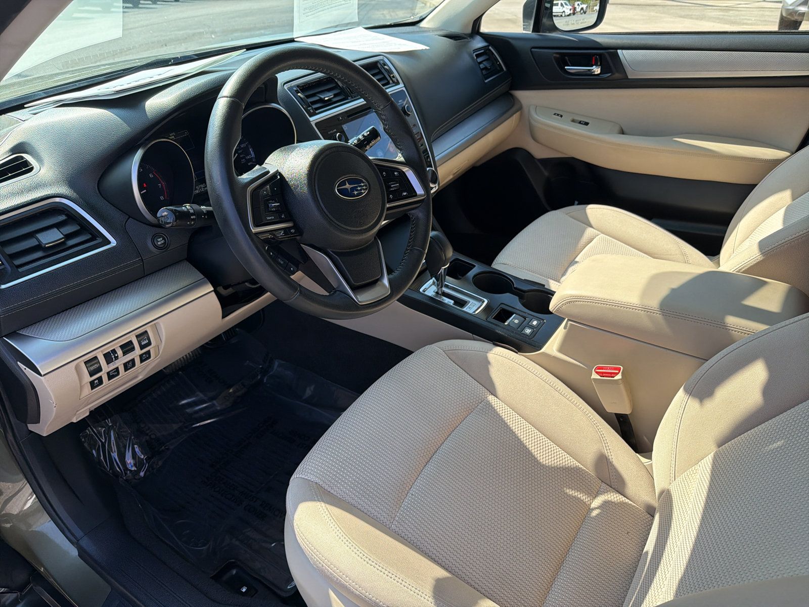 Used 2019 Subaru Outback 2.5i Premium w/ Popular Package #2 AWD/4WD image 19
