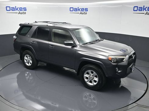 Used 2016 Toyota 4Runner SR5 AWD/4WD image 46