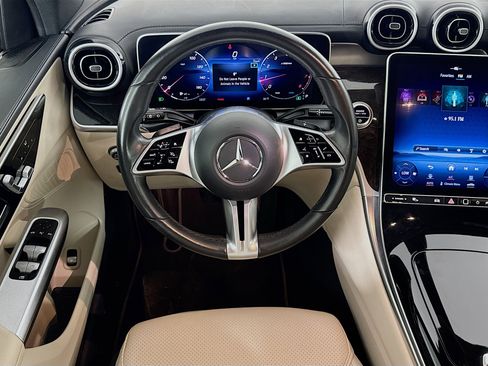 Used 2023 Mercedes-Benz GLC 300 image 15