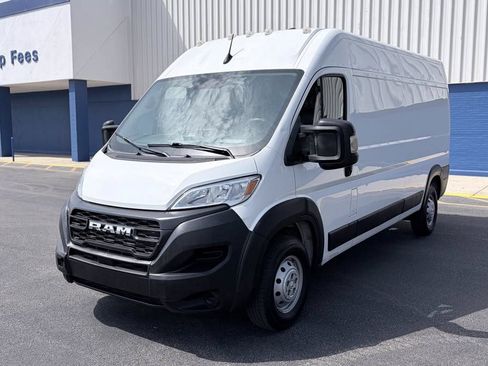 Used 2023 RAM ProMaster 2500 FWD image 2