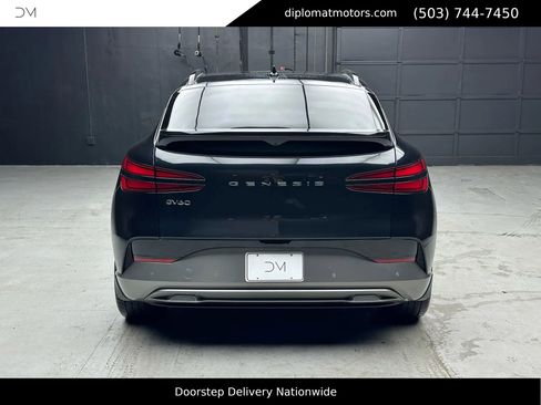 Used 2024 Genesis GV60 Advanced image 6
