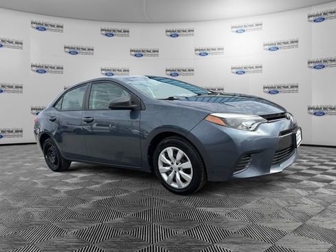 Used 2015 Toyota Corolla LE image 7
