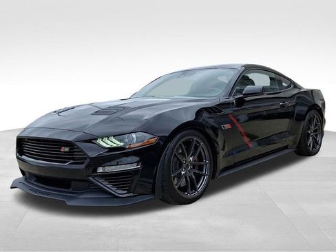Used 2021 Ford Mustang GT Premium w/ GT Performance Package RWD image 4