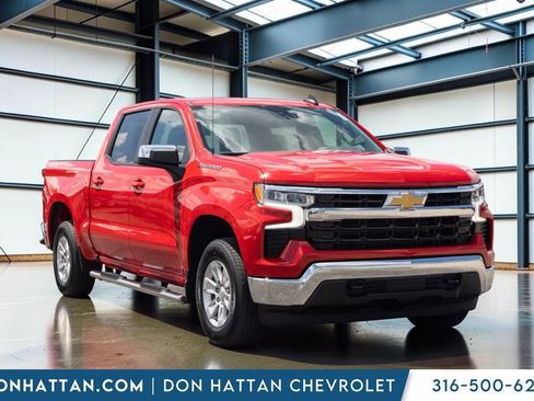 Used 2022 Chevrolet Silverado 1500 LT AWD/4WD image 23