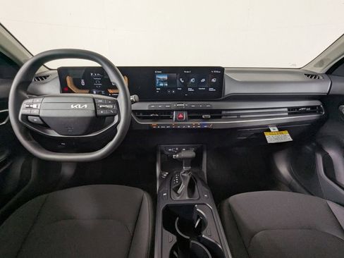 New 2026 Kia K4 LXS image 14