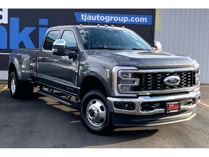 New 2026 Ford F350 Lariat w/ Lariat Premium Package