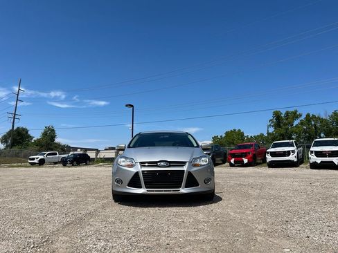 Used 2013 Ford Focus Titanium FWD image 3