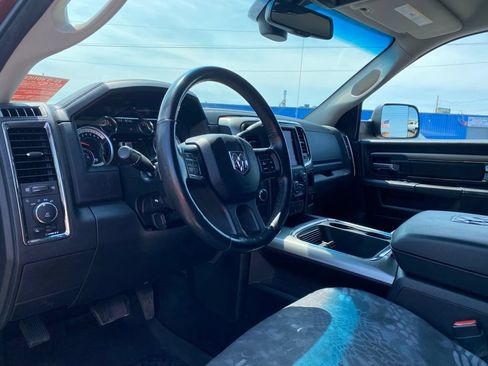 Used 2018 RAM 2500 Big Horn w/ Sport Appearance Group AWD/4WD image 9