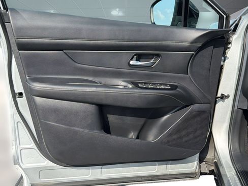 Certified 2025 Nissan Murano SV AWD/4WD image 17