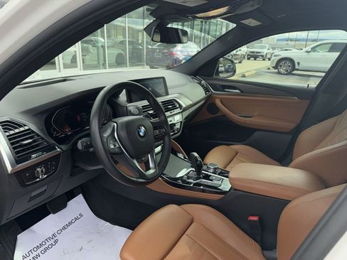 Used 2021 BMW X4 xDrive30i w/ Premium Package image 2