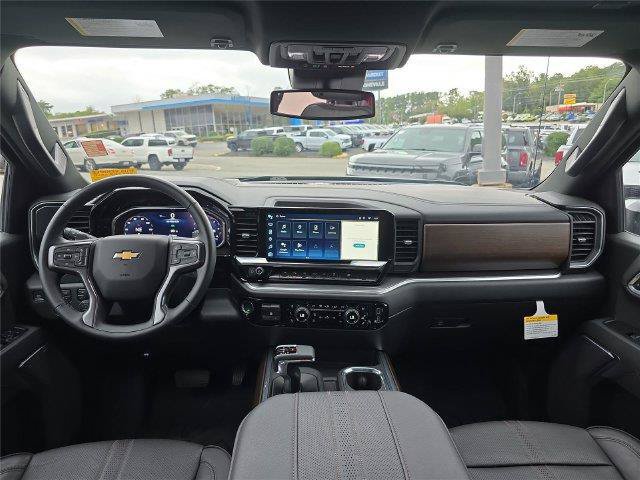 Used 2026 Chevrolet Silverado 1500 High Country w/ High Country Premium Package AWD/4WD image 17