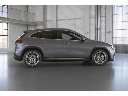 Certified 2023 Mercedes-Benz GLA 250 4MATIC image 18