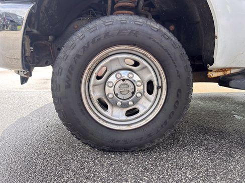 Used 2012 Ford F250 XL w/ PWR Equipment Group AWD/4WD image 25