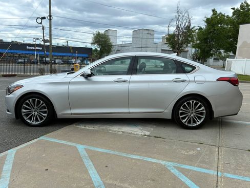Used 2017 Genesis G80 3.8 AWD/4WD image 2