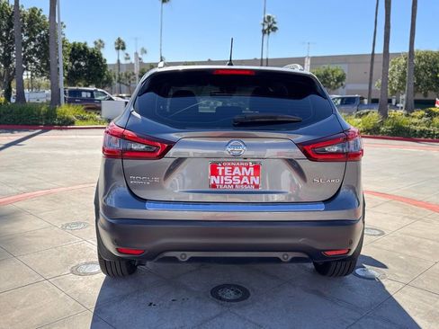 Certified 2020 Nissan Rogue Sport SL w/ Premium Package image 7