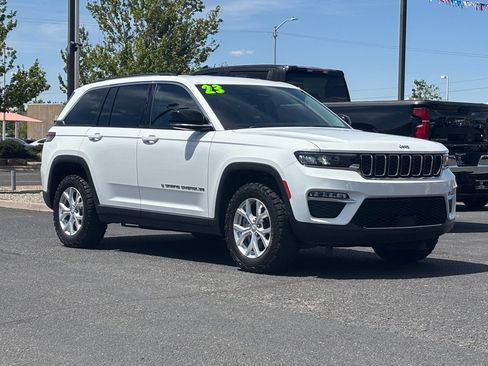Used 2023 Jeep Grand Cherokee Limited w/ Trailer Tow Prep Group (B) AWD/4WD image 52
