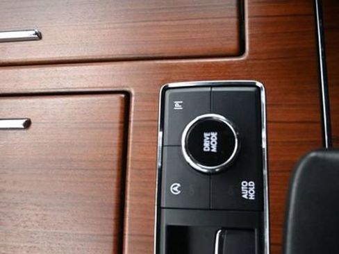 Certified 2023 Lincoln Navigator Reserve AWD/4WD image 19