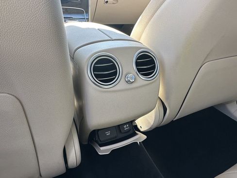 Used 2017 Mercedes-Benz GLC 300 GLC 300 image 26