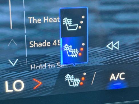 Used 2025 Chevrolet Tahoe LT image 23