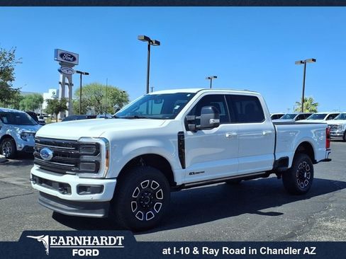 Certified 2025 Ford F250 Platinum AWD/4WD image 1