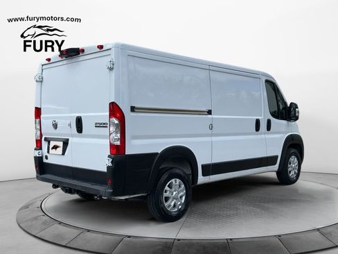 Used 2024 RAM ProMaster 2500 w/ Quick Order Package 22G SLT FWD image 3