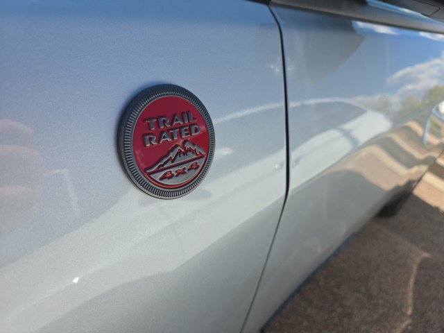 Used 2024 Jeep Compass Trailhawk AWD/4WD image 4
