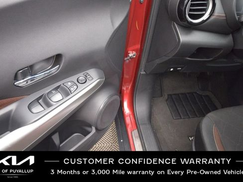 Used 2020 Nissan Kicks SR w/ Exterior Package image 27