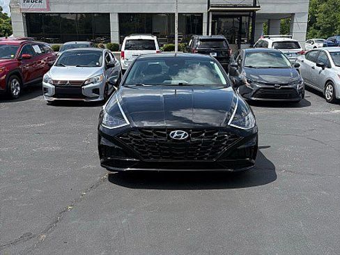 Used 2023 Hyundai Sonata SEL FWD image 2