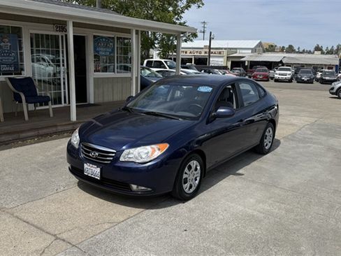 Used 2010 Hyundai Elantra GLS FWD image 1