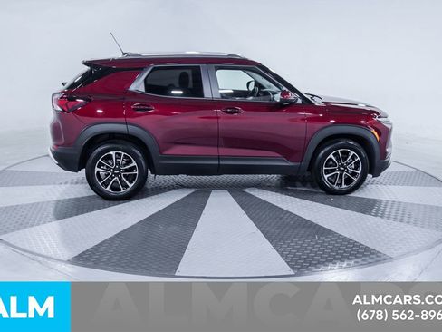 Used 2025 Chevrolet TrailBlazer LT FWD image 11