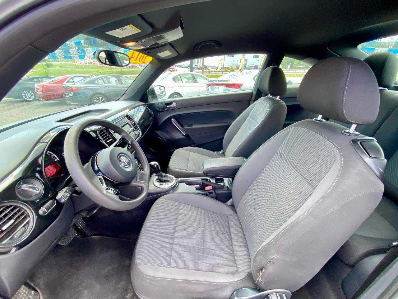 Used 2014 Volkswagen Beetle 1.8T FWD image 10