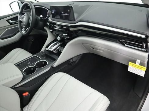 Used 2026 Acura MDX w/ Technology Package image 19
