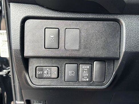 Used 2021 Toyota Tacoma TRD Sport AWD/4WD image 18