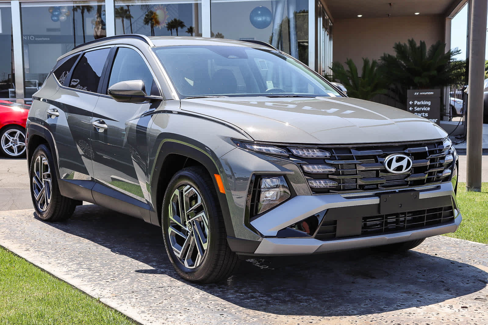 New 2026 Hyundai Tucson SEL Plus FWD image 3