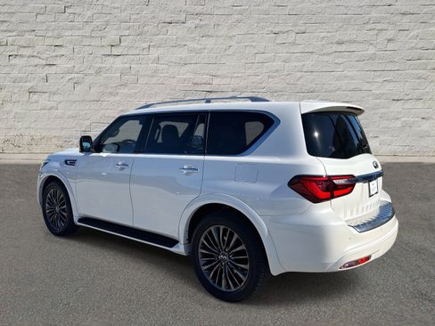 Used 2024 INFINITI QX80 Sensory w/ Cargo Package image 3