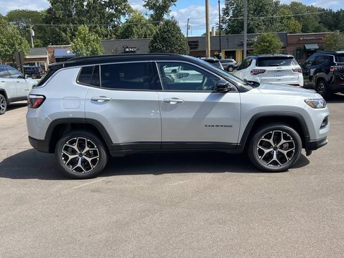 New 2026 Jeep Compass Limited AWD/4WD image 7